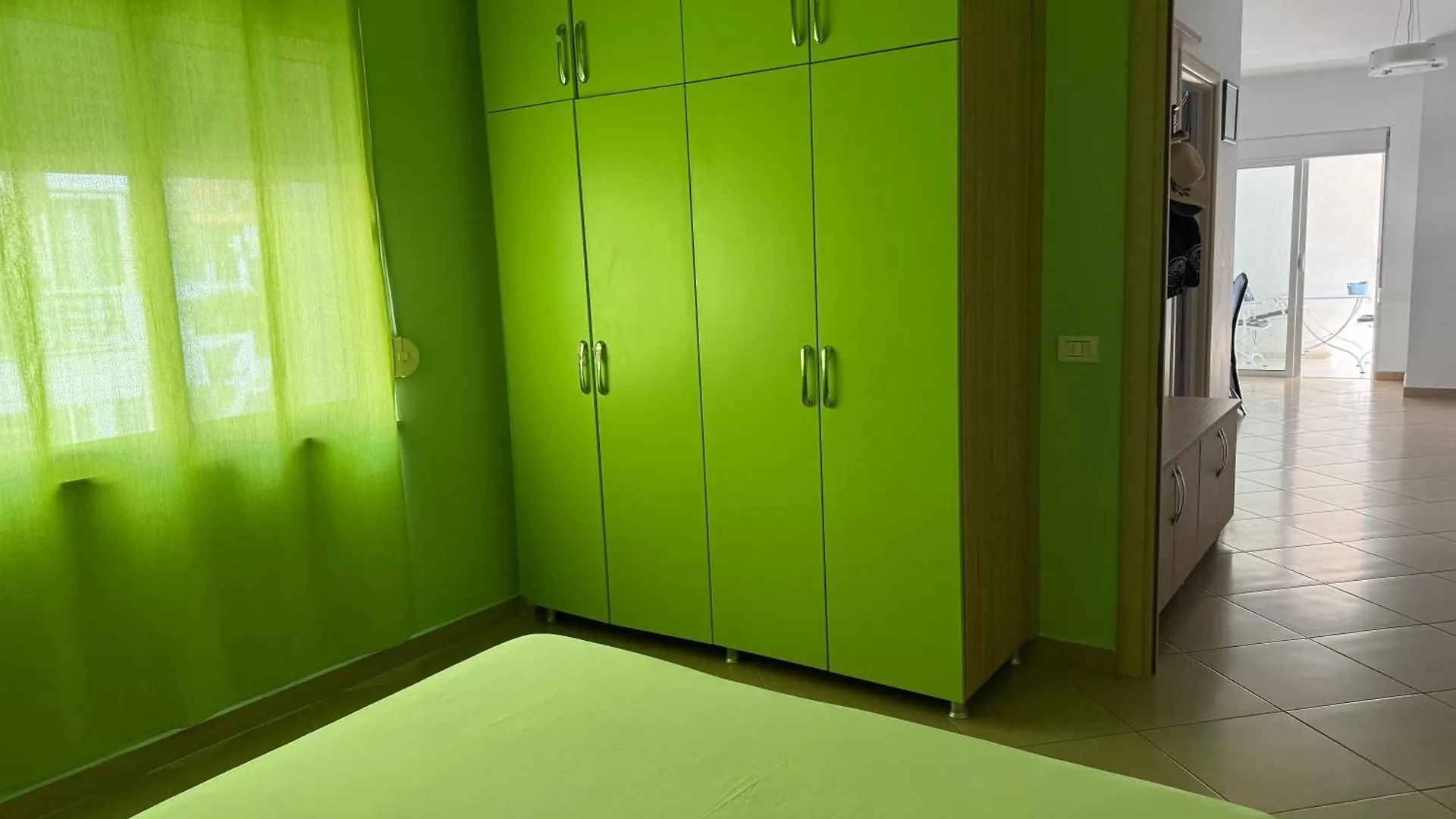 Premium Accom For Incredibles Sarandë